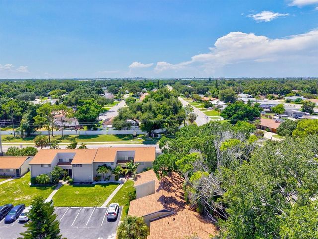 903 BYRON LANE, Sarasota, FL 34243