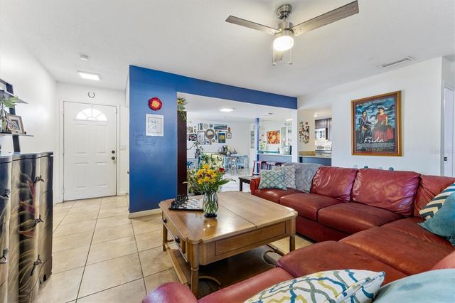 903 BYRON LANE, Sarasota, FL 34243