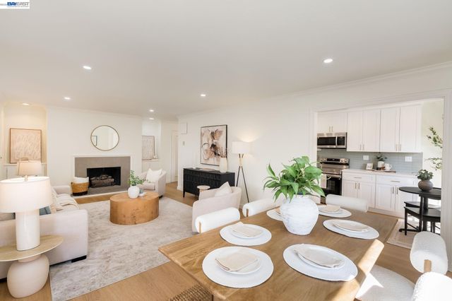 6558 Lucas Ave 202, Oakland, CA 94611