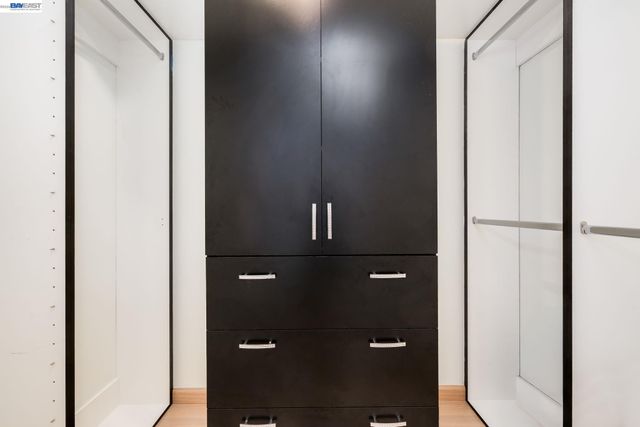 6558 Lucas Ave 202, Oakland, CA 94611