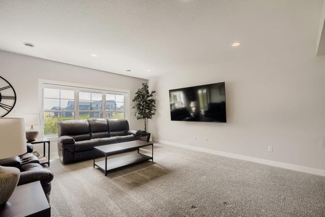10238 Shadyview Lane N, Maple Grove, MN 55311