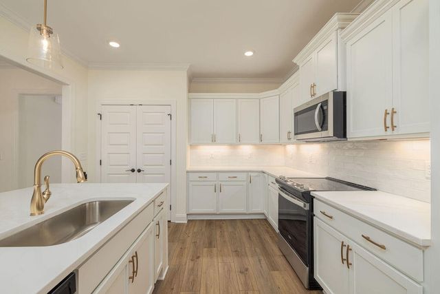 196 Winchester Drive # 18, Rossville, GA 30741