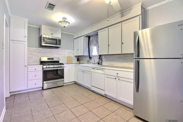 34955 Gravesbriar Dr, Denham Springs, LA 70706