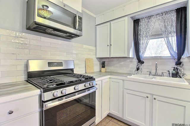 34955 Gravesbriar Dr, Denham Springs, LA 70706