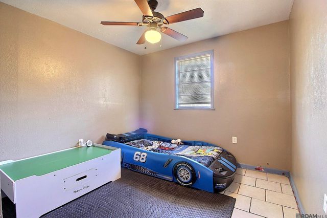 34955 Gravesbriar Dr, Denham Springs, LA 70706