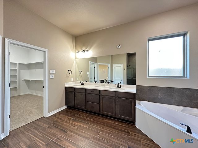 224 Desert Holly Drive, Temple, TX 76502