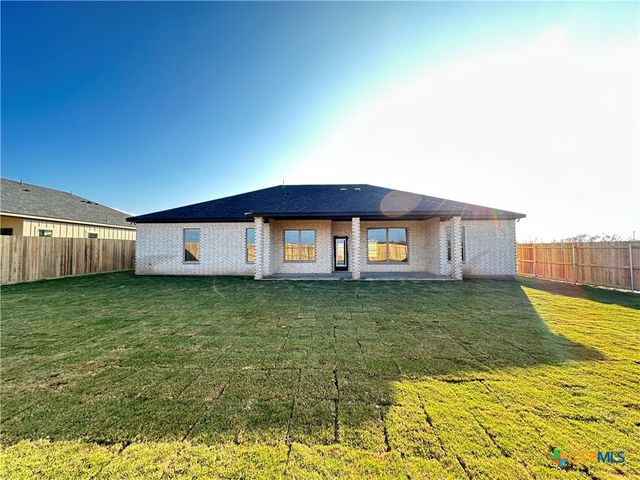 224 Desert Holly Drive, Temple, TX 76502