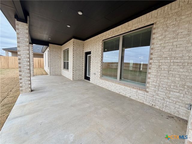 224 Desert Holly Drive, Temple, TX 76502