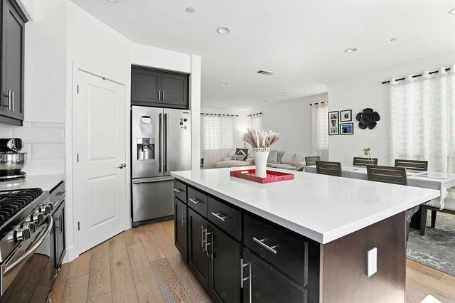 863 Lookout Street, Richmond, CA 94804