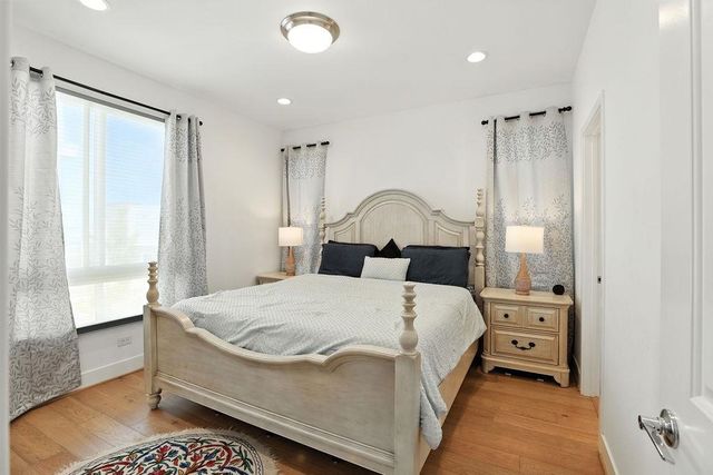 863 Lookout Street, Richmond, CA 94804