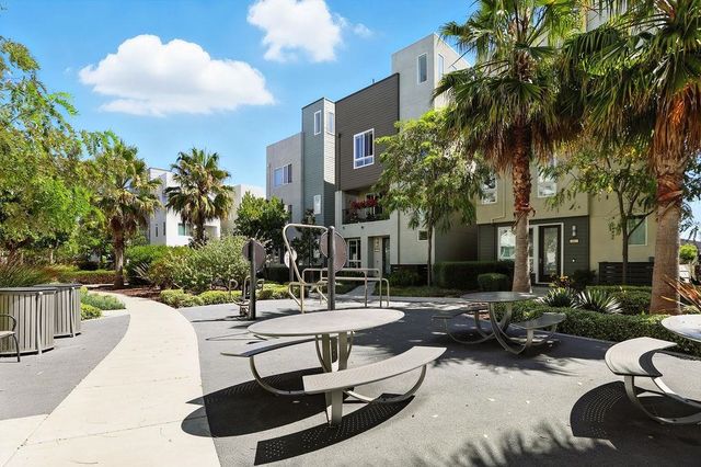 863 Lookout Street, Richmond, CA 94804