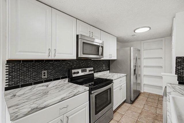 206 Creekstone Court, Cold Spring, KY 41076