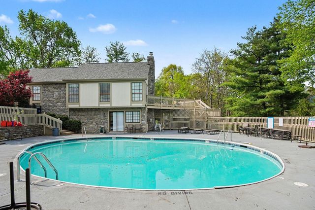 206 Creekstone Court, Cold Spring, KY 41076