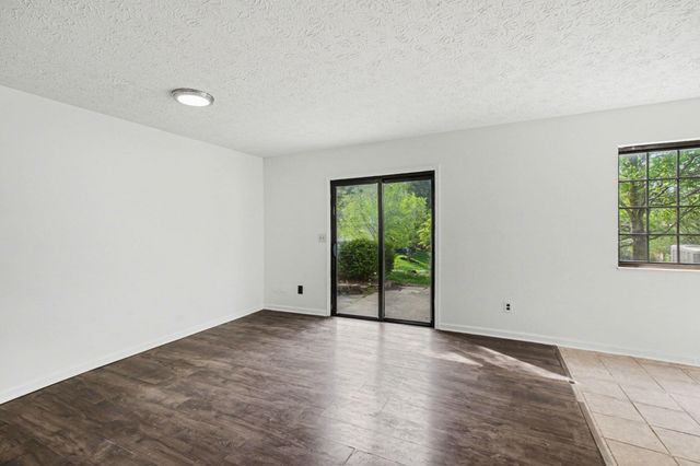 206 Creekstone Court, Cold Spring, KY 41076