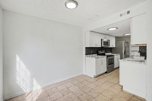 206 Creekstone Court, Cold Spring, KY 41076