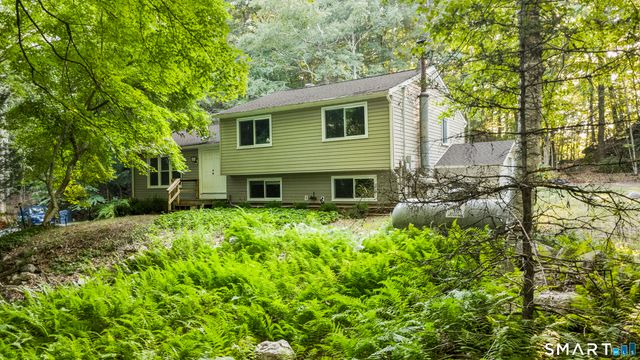 45 Edwards Road, Bethany, CT 06524