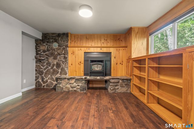 45 Edwards Road, Bethany, CT 06524
