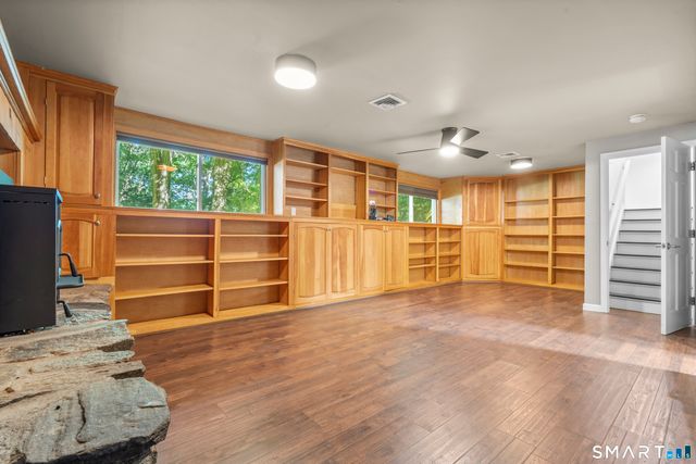 45 Edwards Road, Bethany, CT 06524