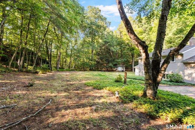 45 Edwards Road, Bethany, CT 06524