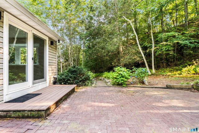45 Edwards Road, Bethany, CT 06524