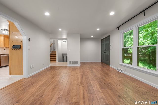 45 Edwards Road, Bethany, CT 06524