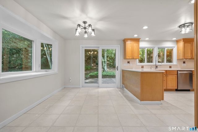 45 Edwards Road, Bethany, CT 06524