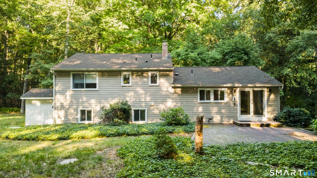 45 Edwards Road, Bethany, CT 06524
