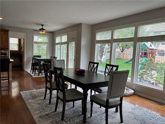 21516 W 99th Street, Lenexa, KS 66220