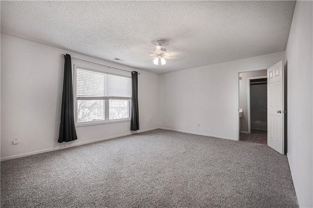 21516 W 99th Street, Lenexa, KS 66220