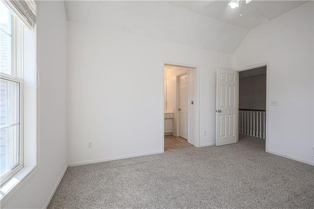 21516 W 99th Street, Lenexa, KS 66220