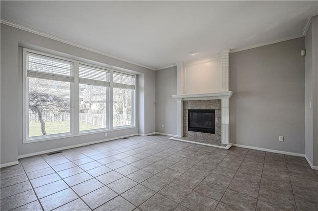 21516 W 99th Street, Lenexa, KS 66220