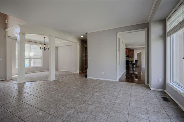 21516 W 99th Street, Lenexa, KS 66220