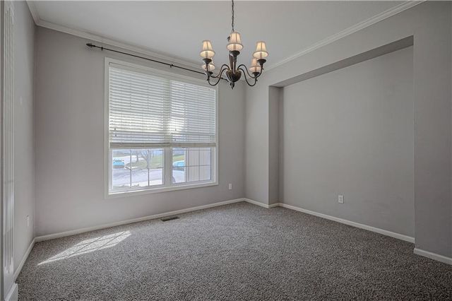 21516 W 99th Street, Lenexa, KS 66220