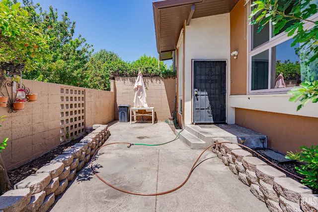 3901 Union Avenue 8, Bakersfield, CA 93305