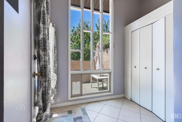 3901 Union Avenue 8, Bakersfield, CA 93305