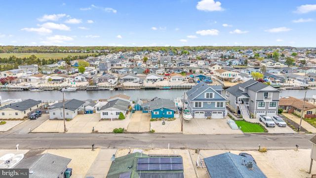 15 S PORTLAND DR, Tuckerton, NJ 08087