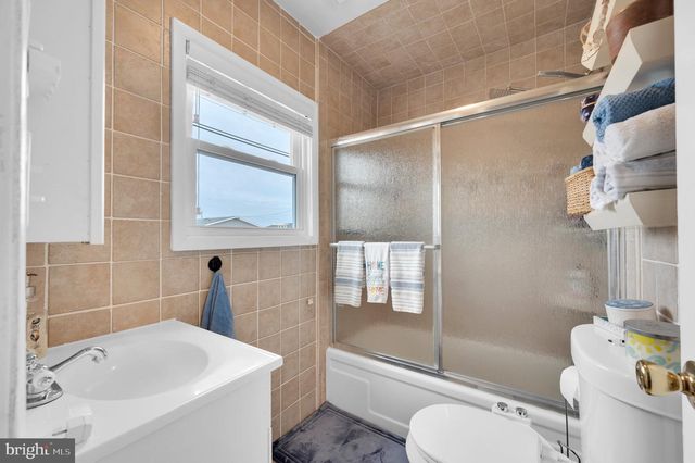 15 S PORTLAND DR, Tuckerton, NJ 08087