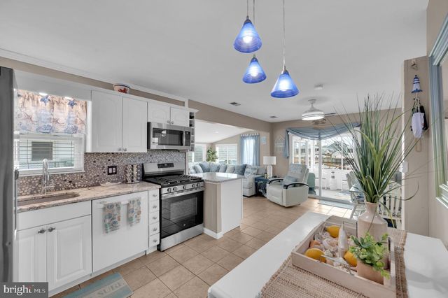 15 S PORTLAND DR, Tuckerton, NJ 08087