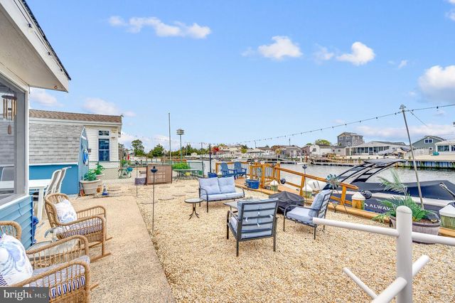 15 S PORTLAND DR, Tuckerton, NJ 08087