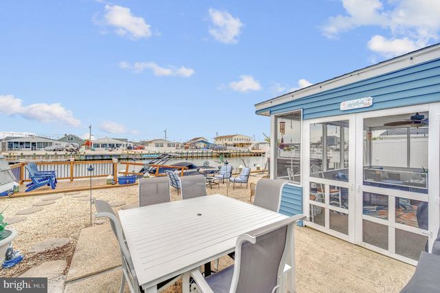15 S PORTLAND DR, Tuckerton, NJ 08087