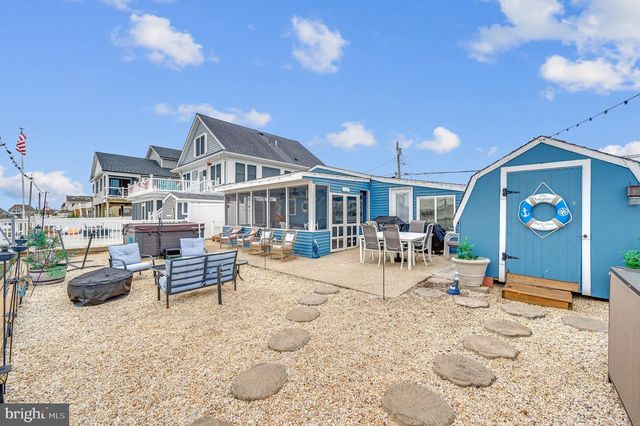 15 S PORTLAND DR, Tuckerton, NJ 08087