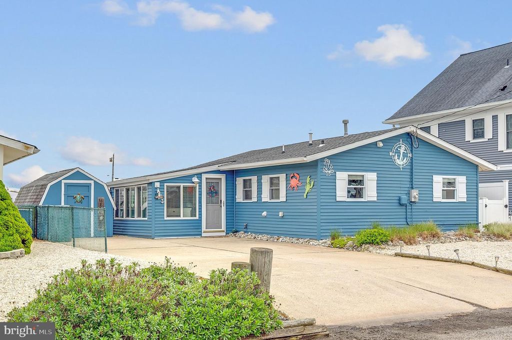 15 S PORTLAND DR, Tuckerton, NJ 08087