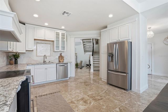 18740 WIMBLEDON CIRCLE, Lutz, FL 33558