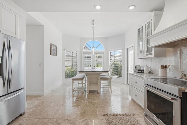 18740 WIMBLEDON CIRCLE, Lutz, FL 33558