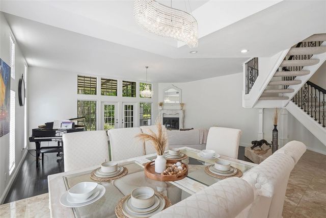 18740 WIMBLEDON CIRCLE, Lutz, FL 33558