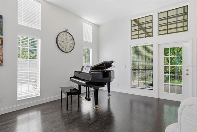 18740 WIMBLEDON CIRCLE, Lutz, FL 33558
