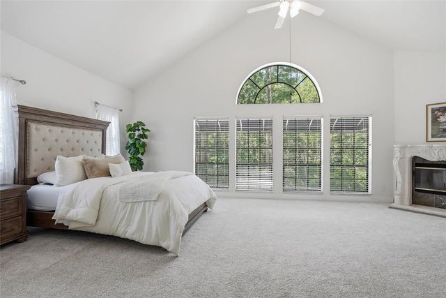 18740 WIMBLEDON CIRCLE, Lutz, FL 33558