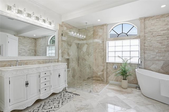 18740 WIMBLEDON CIRCLE, Lutz, FL 33558