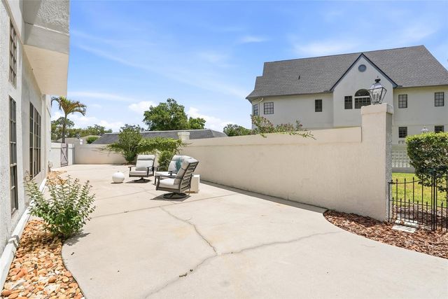 18740 WIMBLEDON CIRCLE, Lutz, FL 33558