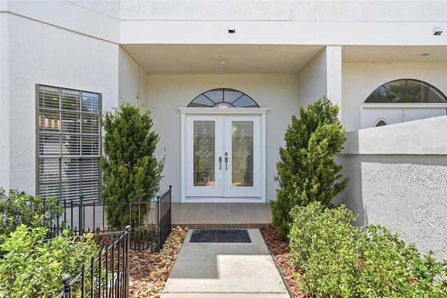 18740 WIMBLEDON CIRCLE, Lutz, FL 33558